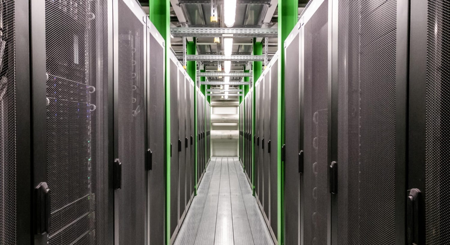<b>Challenges in Data Center Engineering</b>